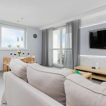 View Trzy Zagle With Balcony By Renters Apartament Gdańsk